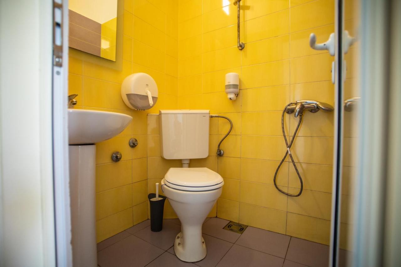 All In Hostel Beograd Ngoại thất bức ảnh